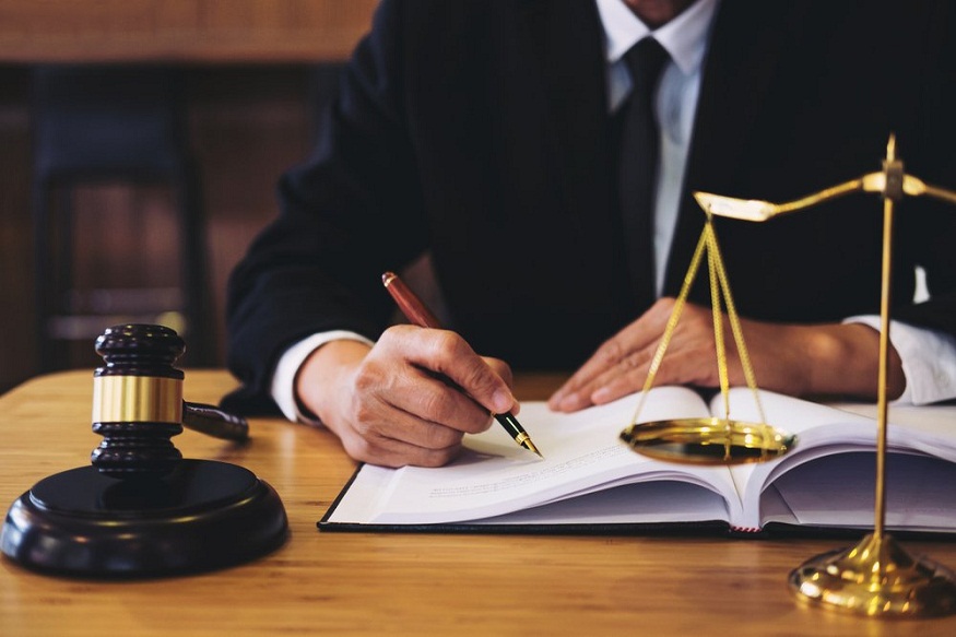 Private Lawyer